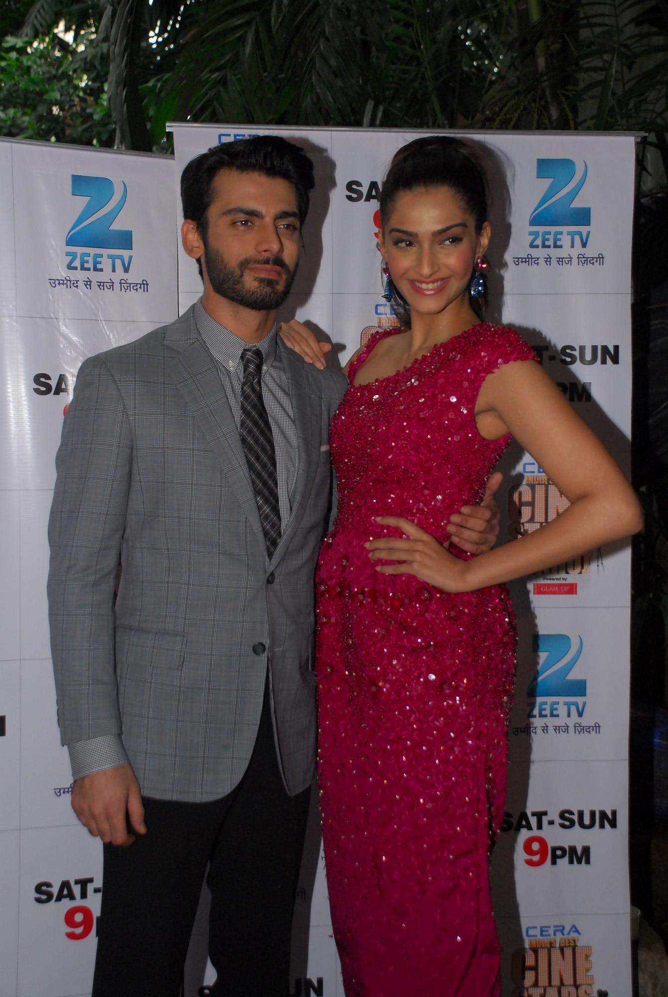 Sonam n Fawad Khan On The Sets Of India's Best Cine Stars Ki Khoj