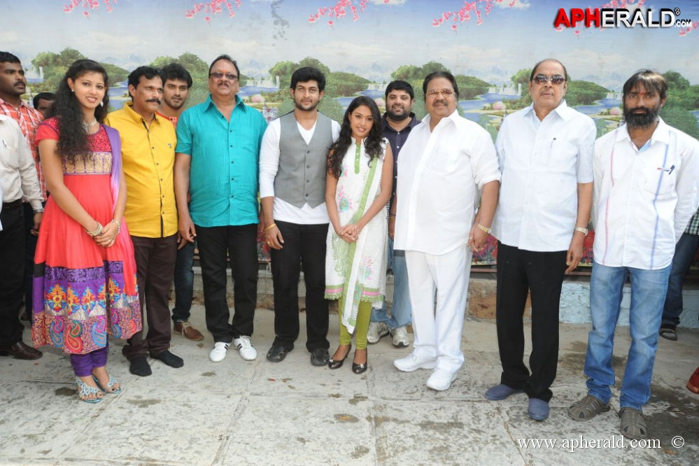 Toli Sandhya Velalo Movie Opening