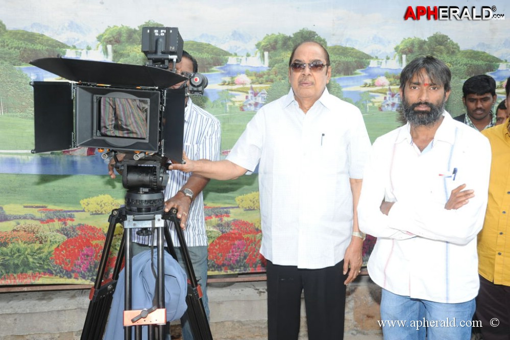 Toli Sandhya Velalo Movie Opening