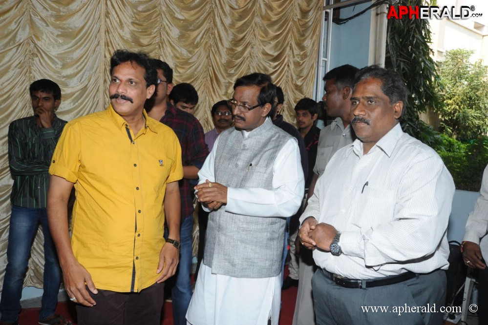 Toli Sandhya Velalo Movie Opening