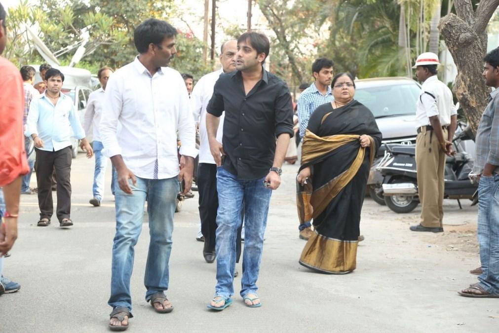 Tollywood Celebs Pay Tribute To Ramanaidu