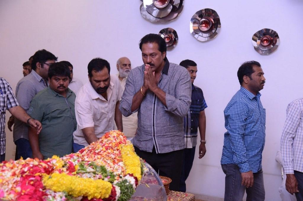 Tollywood Celebs Pay Tribute To Ramanaidu
