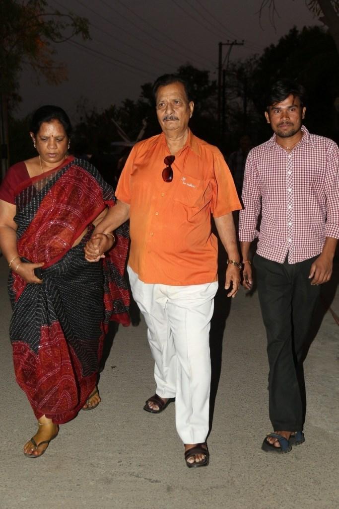 Tollywood Celebs Pay Tribute To Ramanaidu