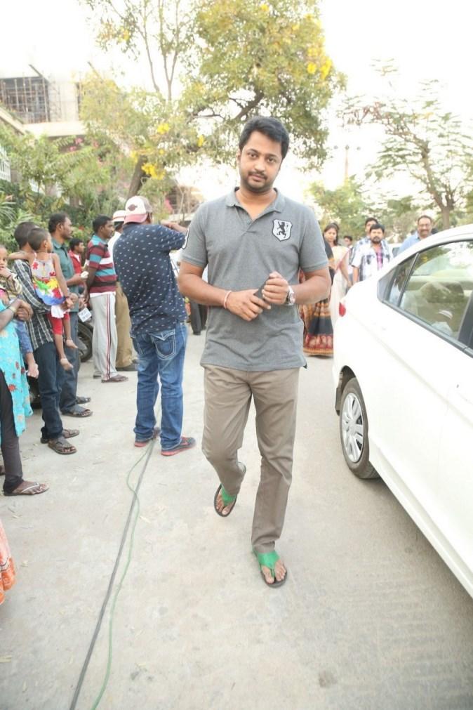 Tollywood Celebs Pay Tribute To Ramanaidu