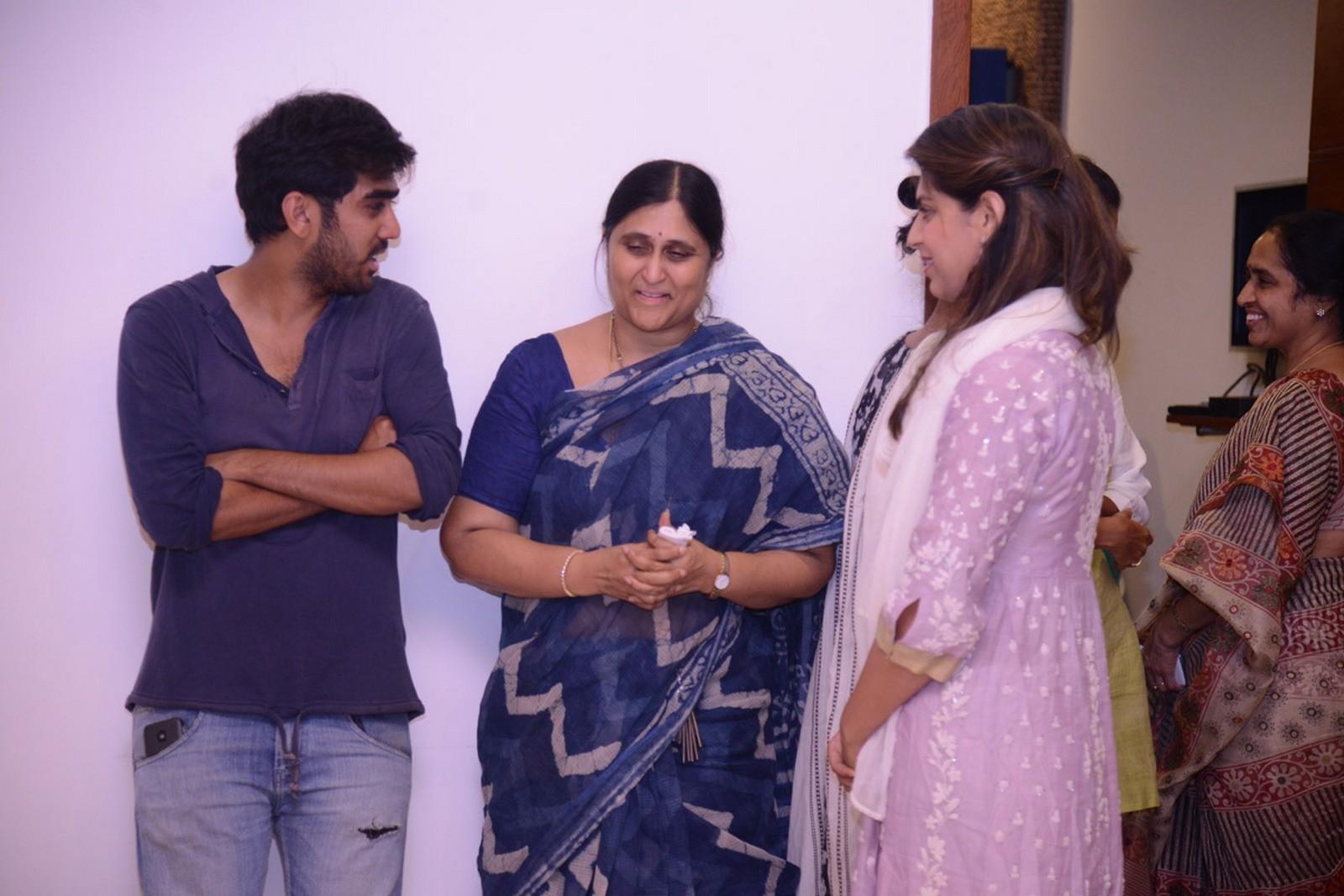 Tollywood Celebs Pay Tribute To Ramanaidu