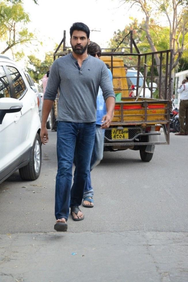 Tollywood Celebs Pay Tribute To Ramanaidu