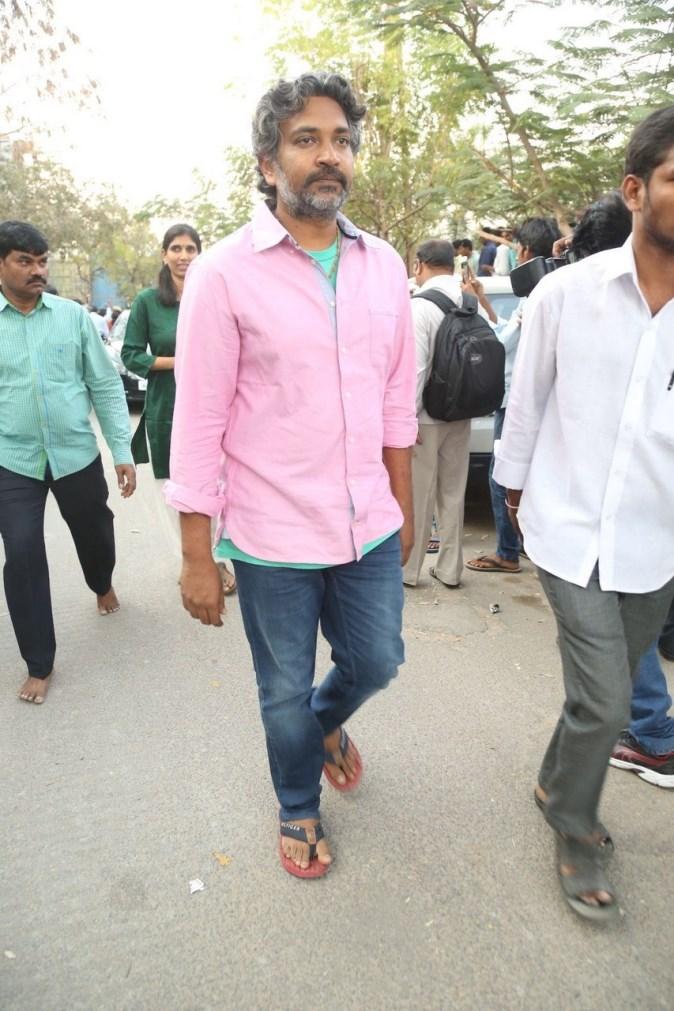 Tollywood Celebs Pay Tribute To Ramanaidu