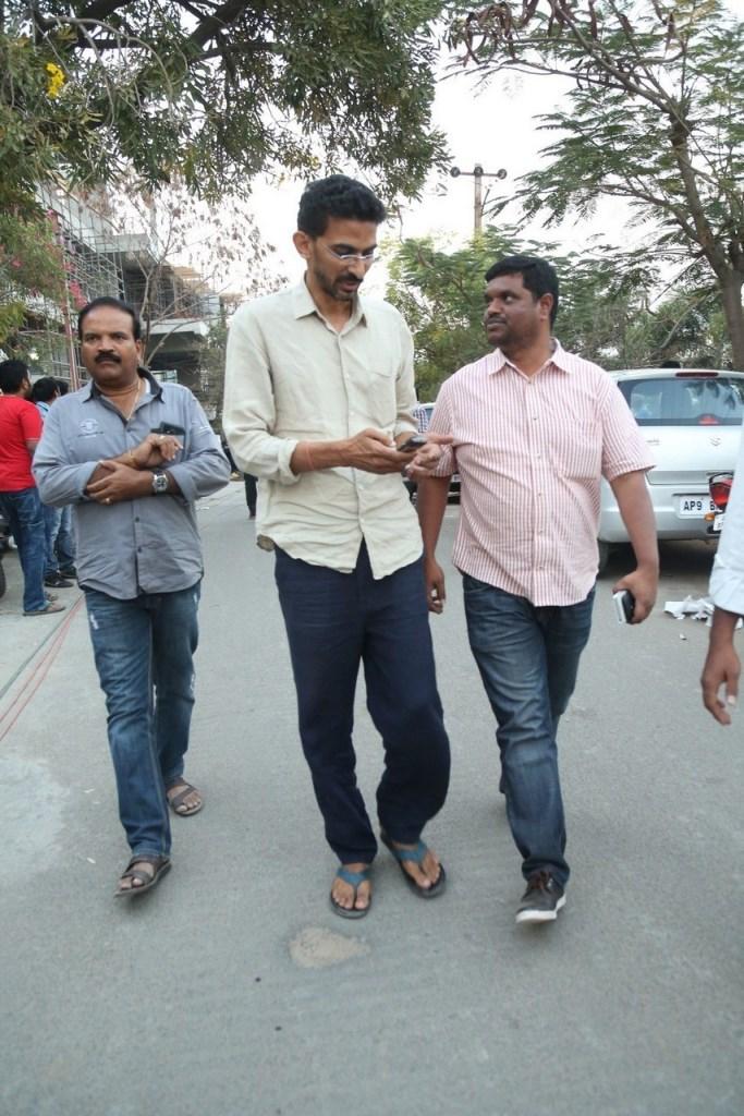 Tollywood Celebs Pay Tribute To Ramanaidu