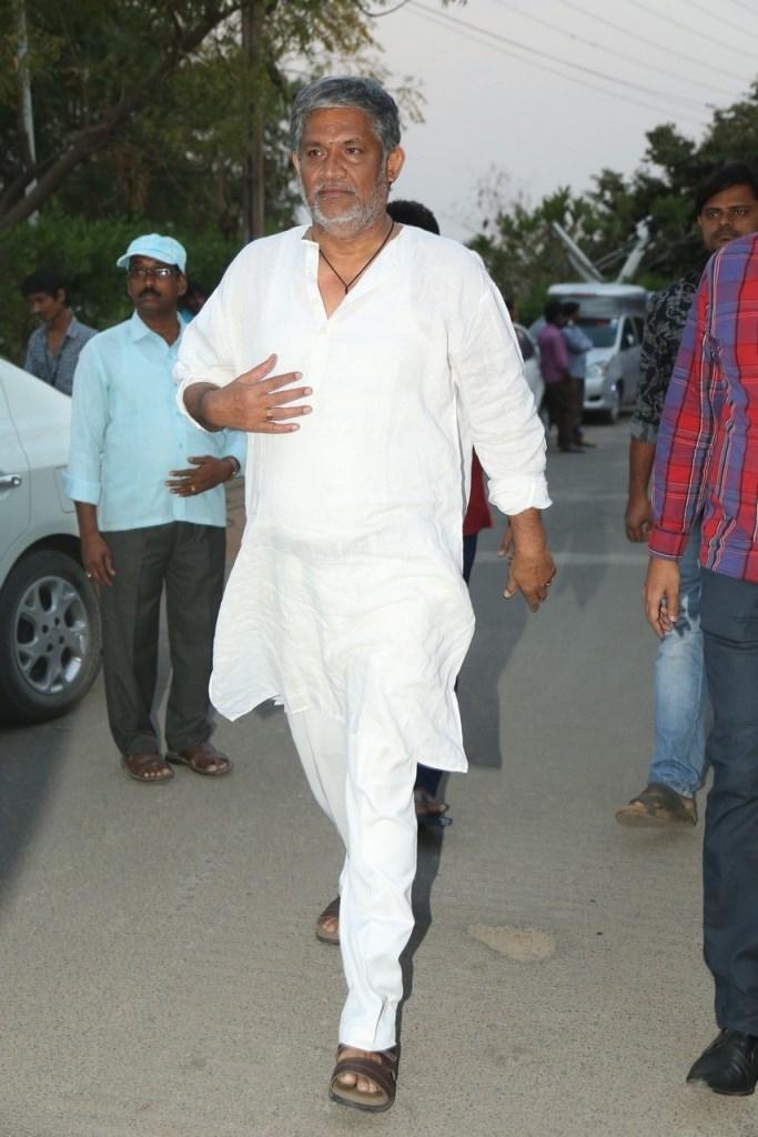 Tollywood Celebs Pay Tribute To Ramanaidu