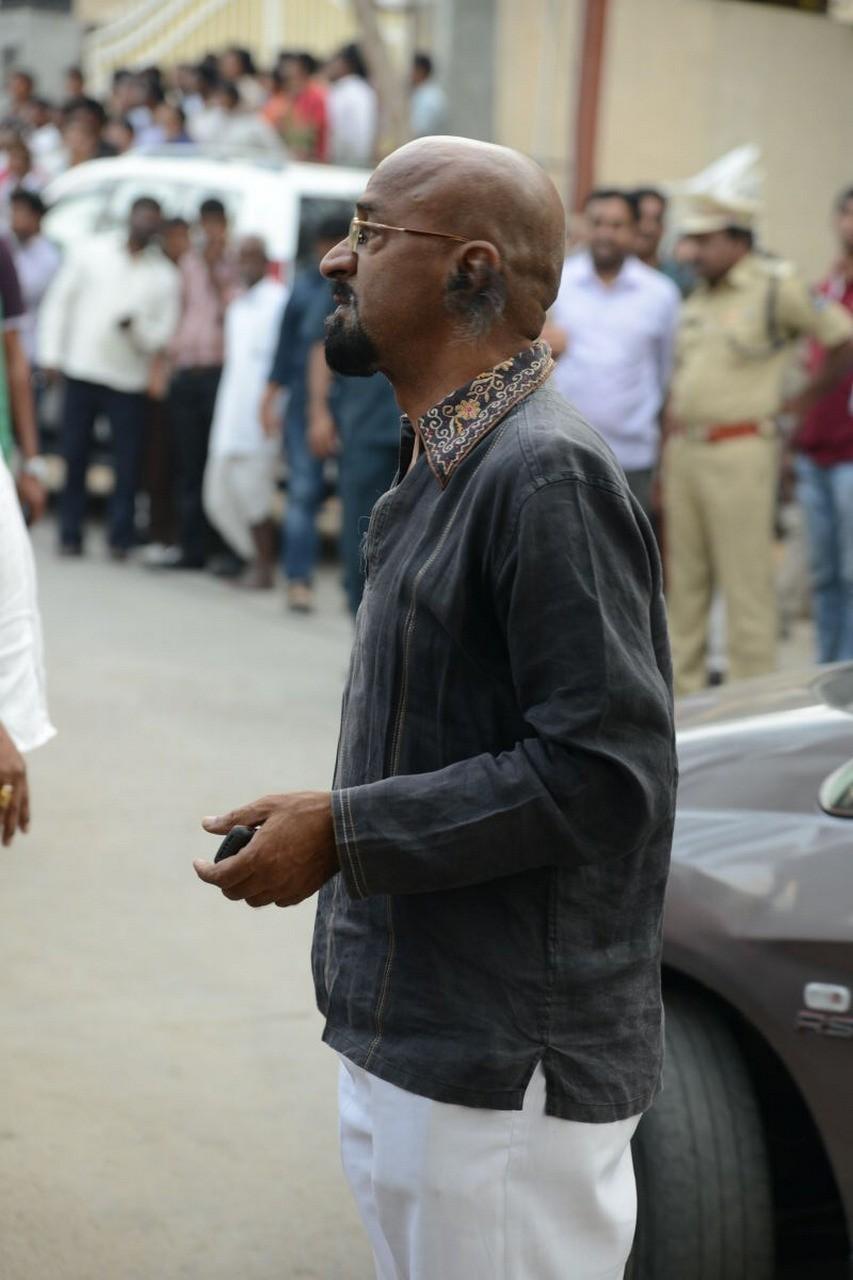 Tollywood Celebs Pay Tribute To Ramanaidu