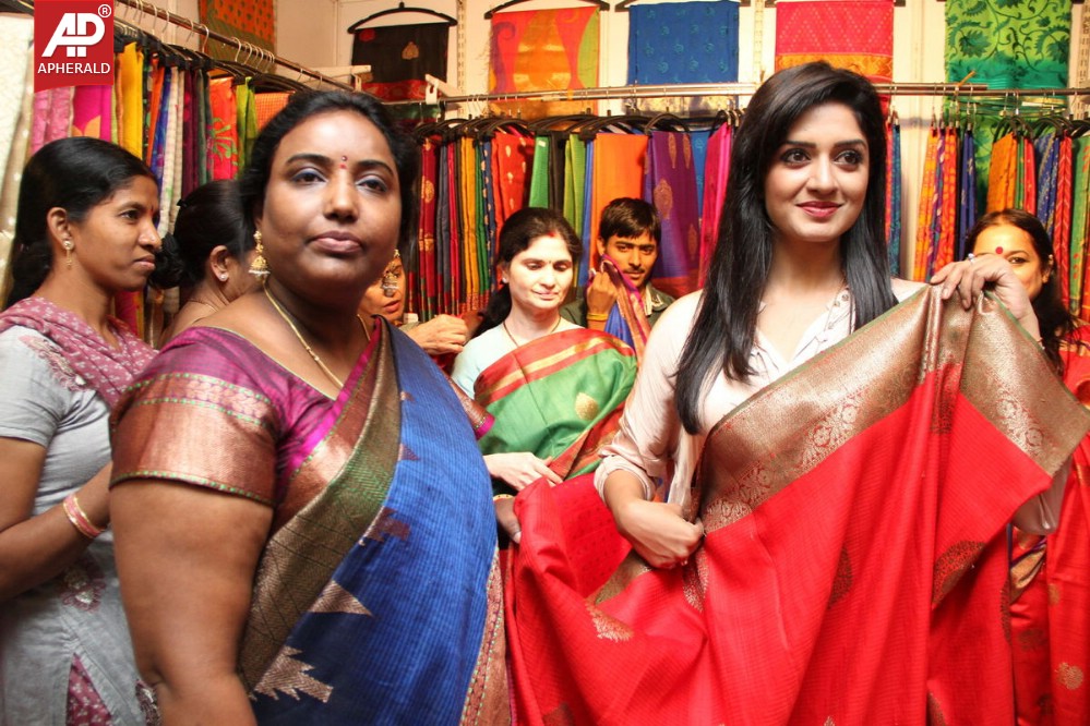 Vimala Raman Inaugurates Trendz Life Style Expo 2014