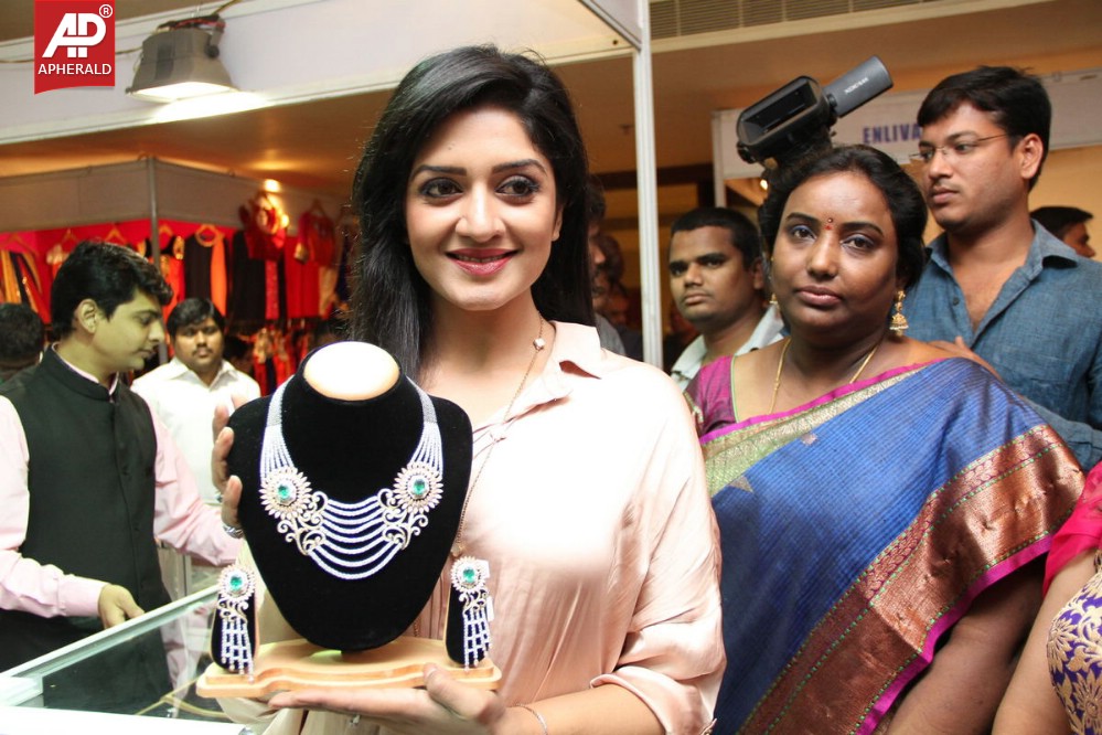 Vimala Raman Inaugurates Trendz Life Style Expo 2014