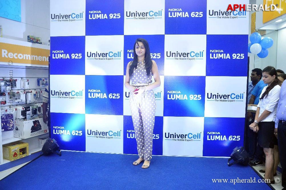 Trisha Launches Nokia Lumia