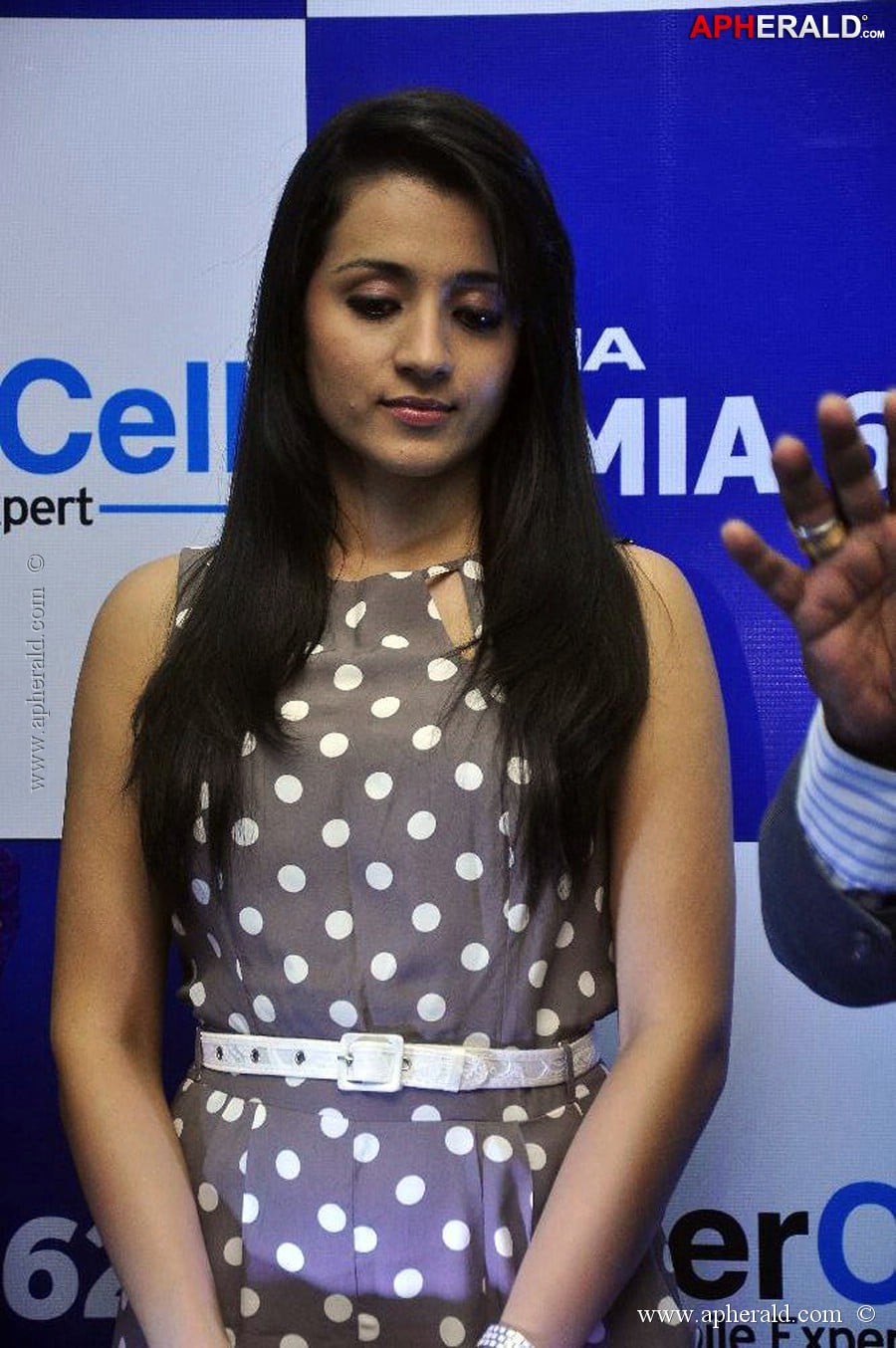 Trisha Launches Nokia Lumia