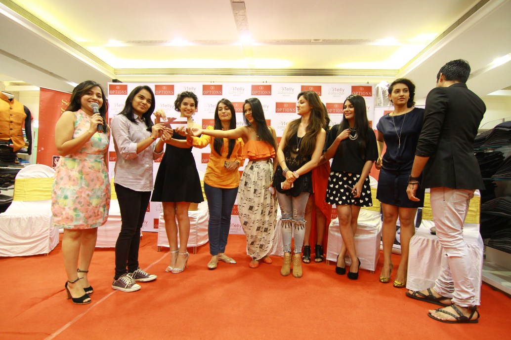 Tv Celebs Visit Options Mall Before Telly Calender Shoot