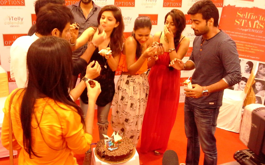 Tv Celebs Visit Options Mall Before Telly Calender Shoot