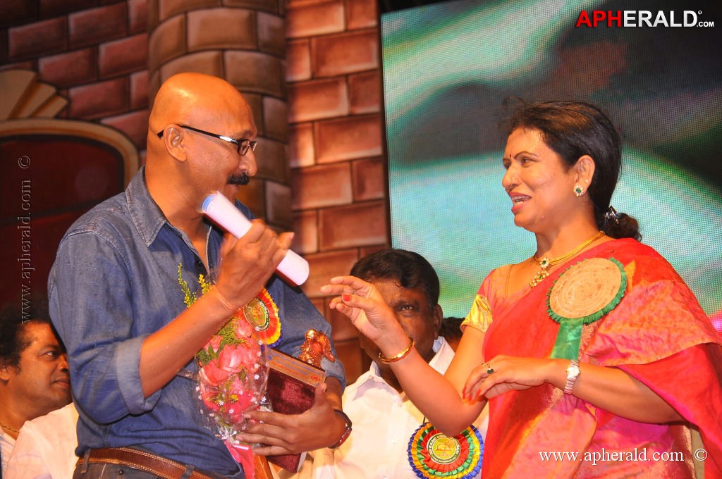 TV Nandi Awards 2011 Photos