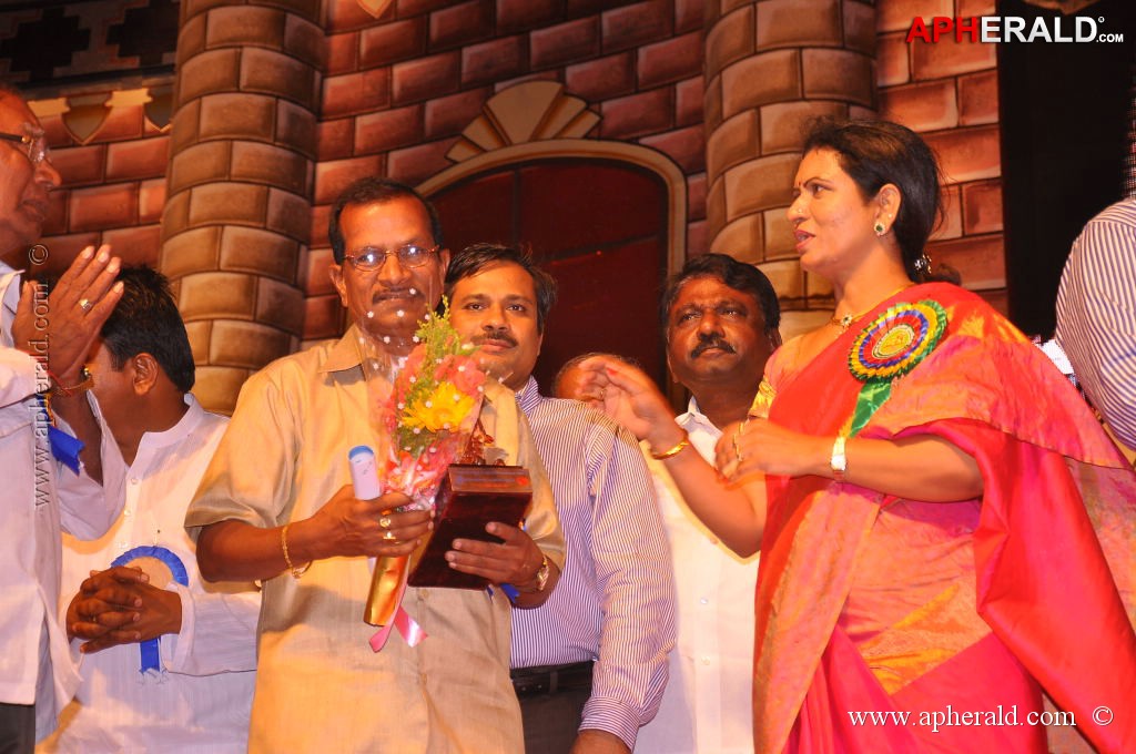 TV Nandi Awards 2011 Photos