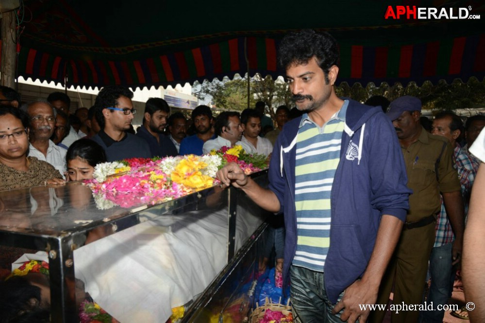 Uday Kiran Condolences Photos