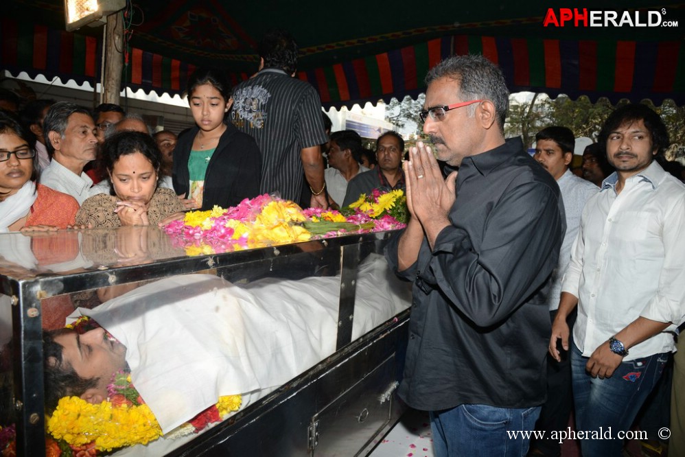 Uday Kiran Condolences Photos