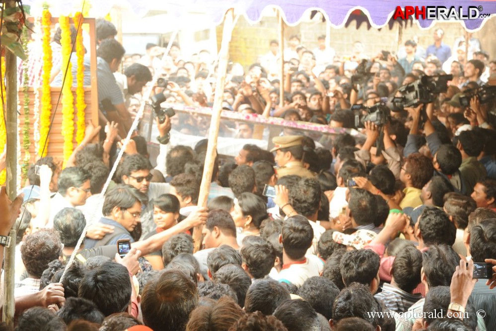 Uday Kiran Condolences Photos