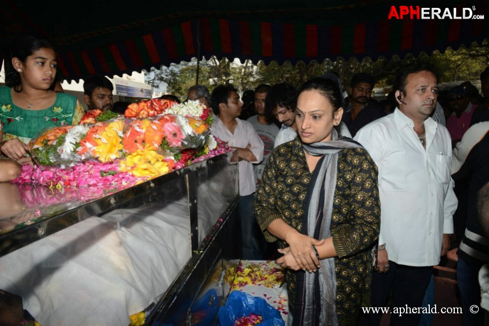 Uday Kiran Condolences Photos