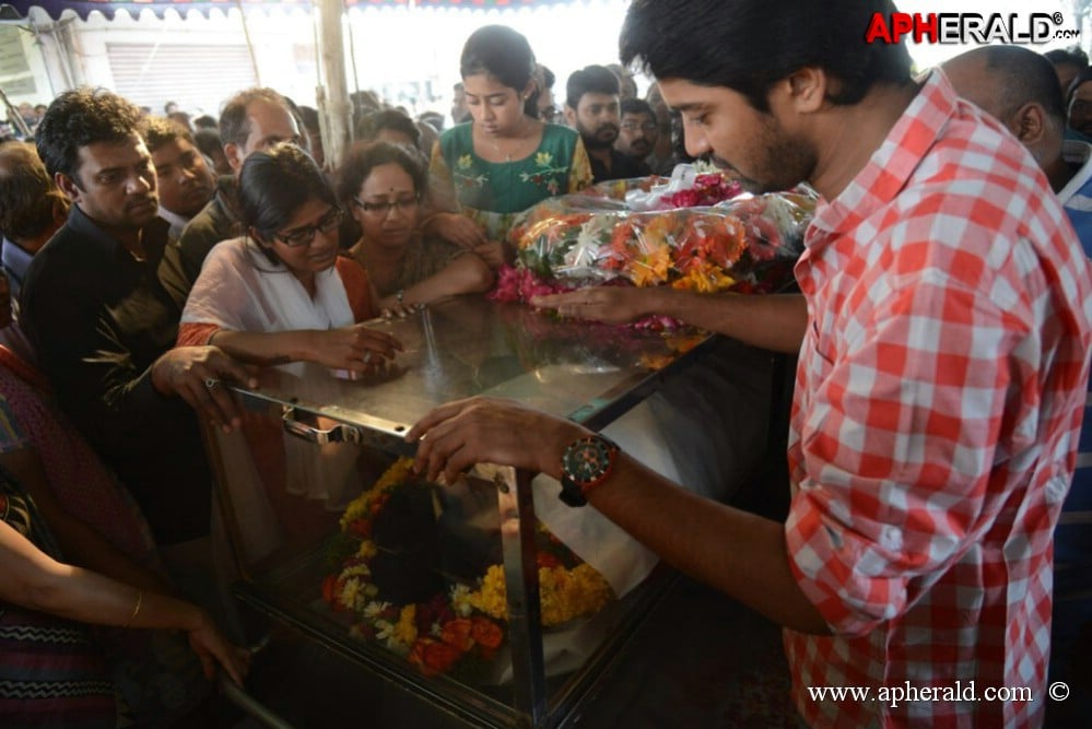 Uday Kiran Condolences Photos