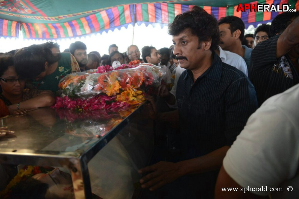 Uday Kiran Condolences Photos