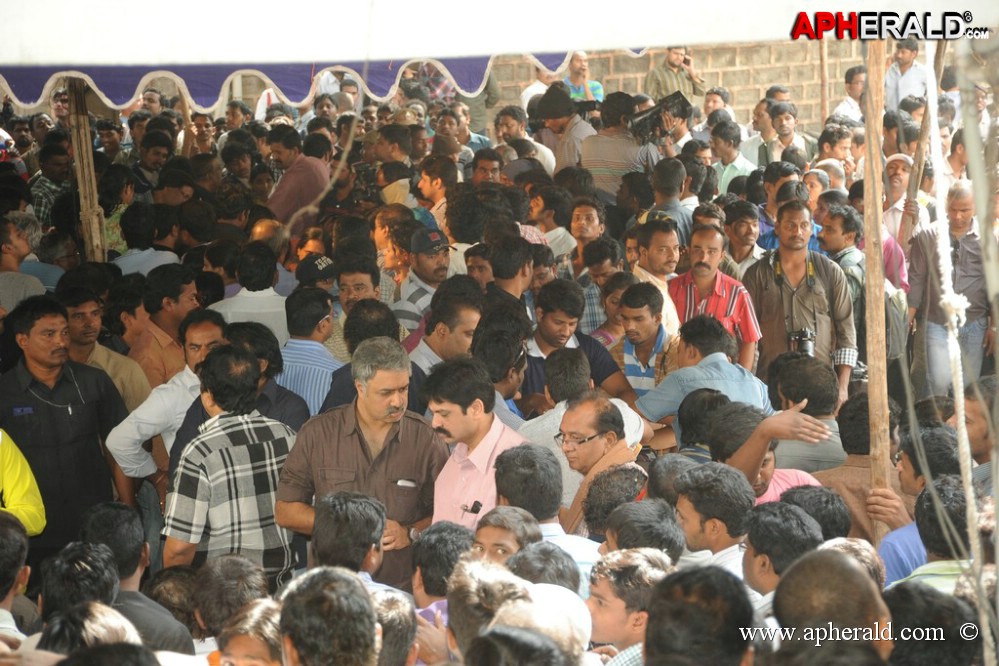 Uday Kiran Condolences Photos