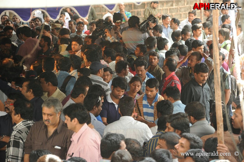 Uday Kiran Condolences Photos