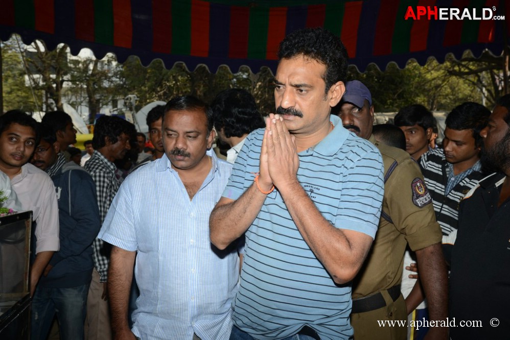 Uday Kiran Condolences Photos