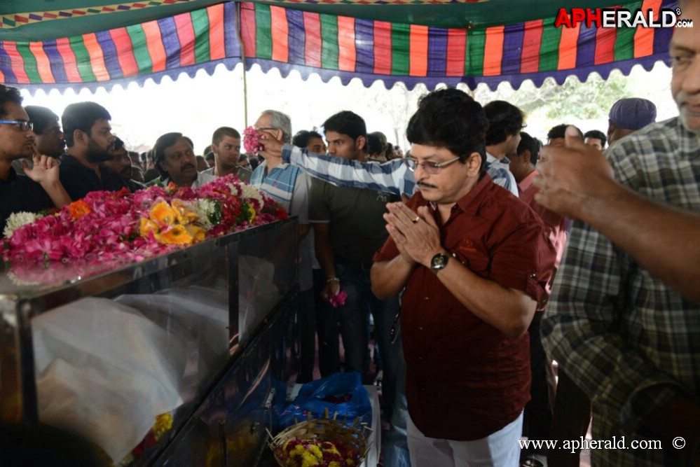 Uday Kiran Condolences Photos