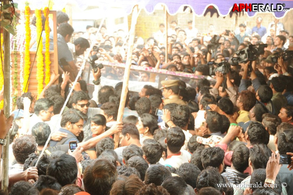 Uday Kiran Last Condolence Images