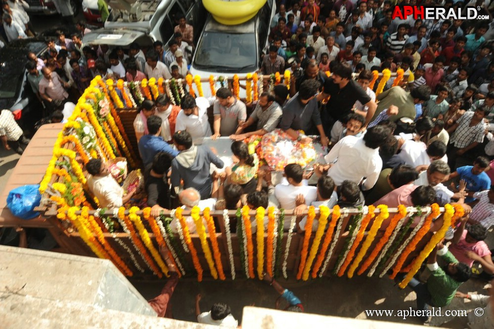 Uday Kiran Last Condolence Images