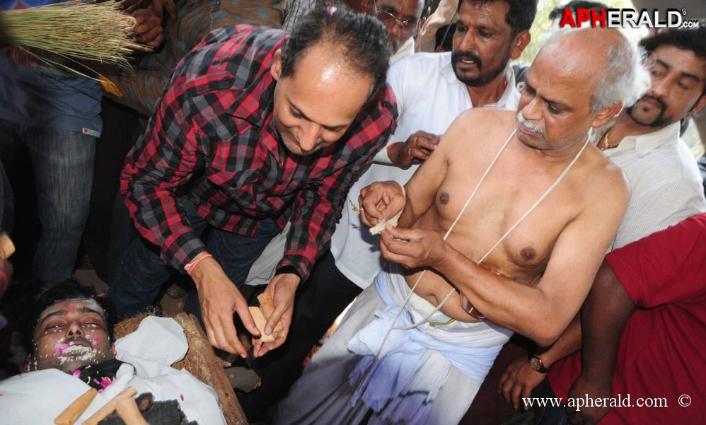 Uday Kiran Last Condolence Images