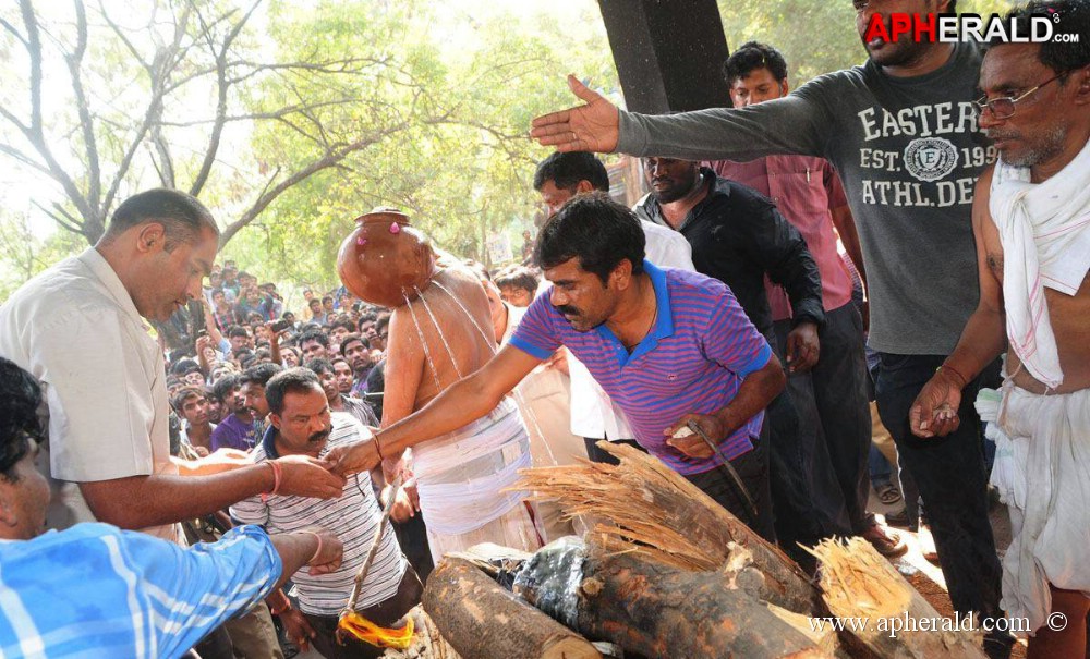 Uday Kiran Last Condolence Images