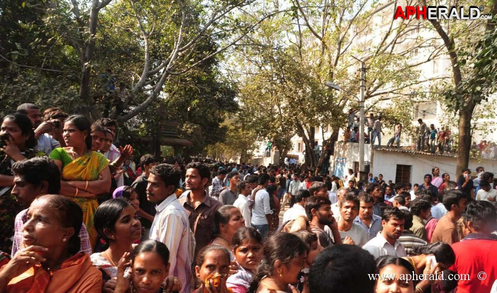 Uday Kiran Last Condolence Images