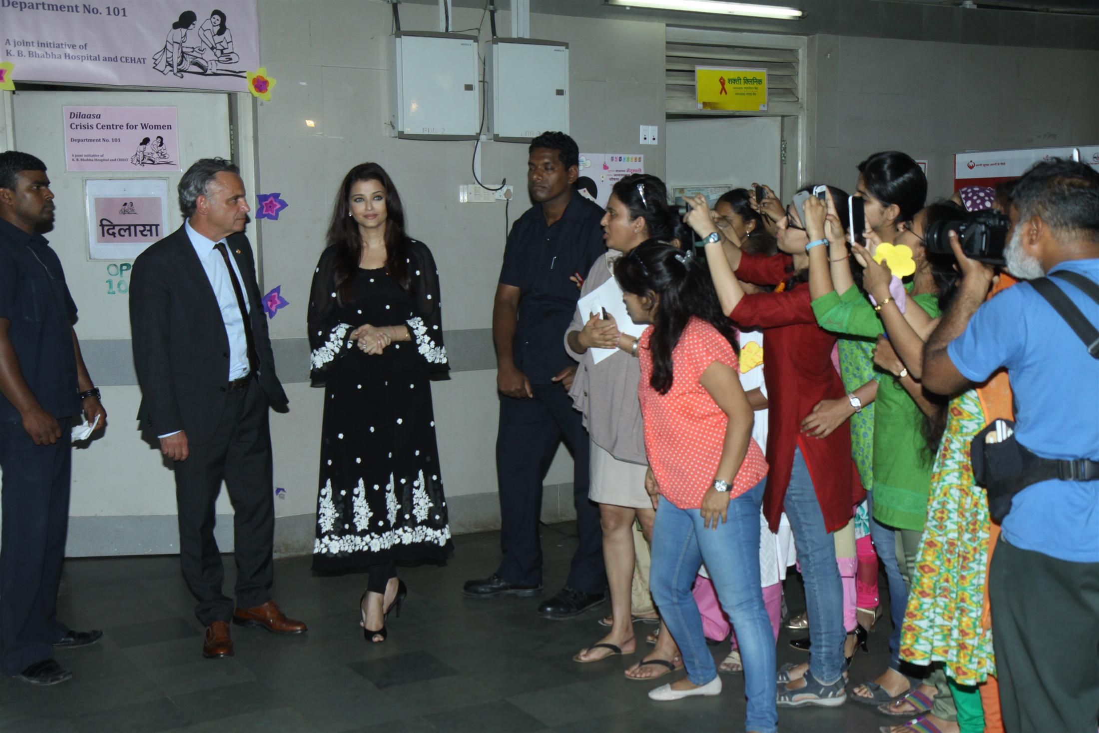 UNAIDS mission on issues of women and HIV