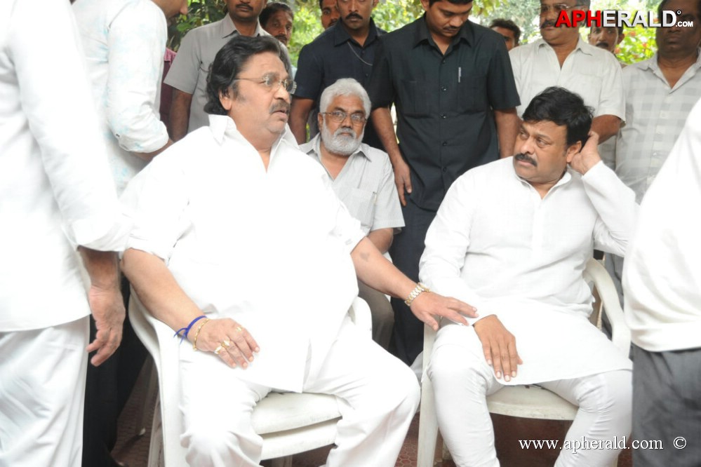 Vadde Ramesh Condolences Photos