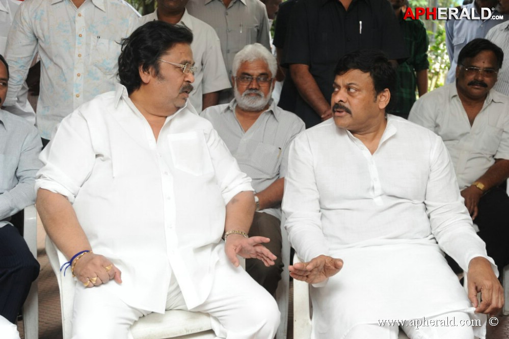 Vadde Ramesh Condolences Photos
