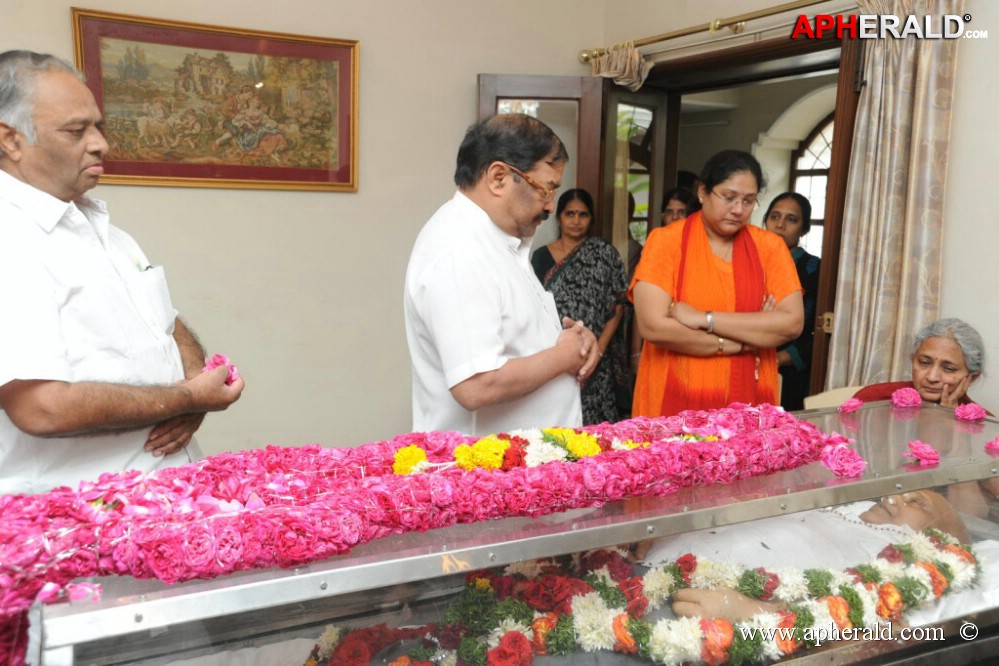 Vadde Ramesh Condolences Photos