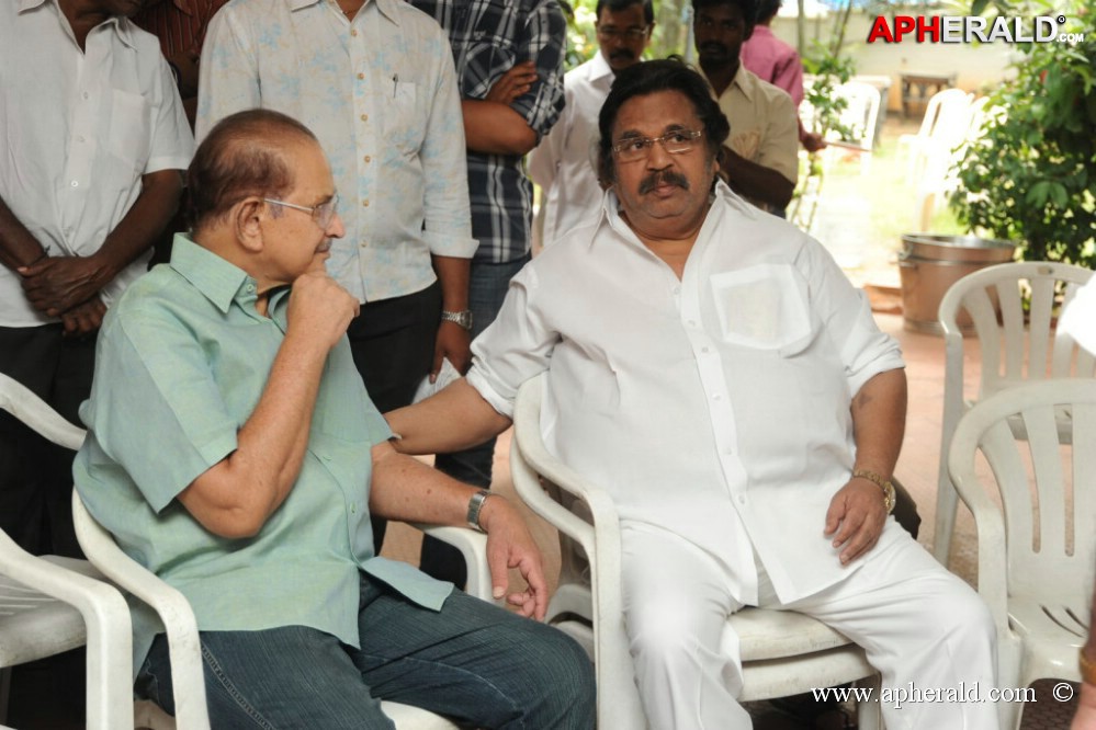 Vadde Ramesh Condolences Photos