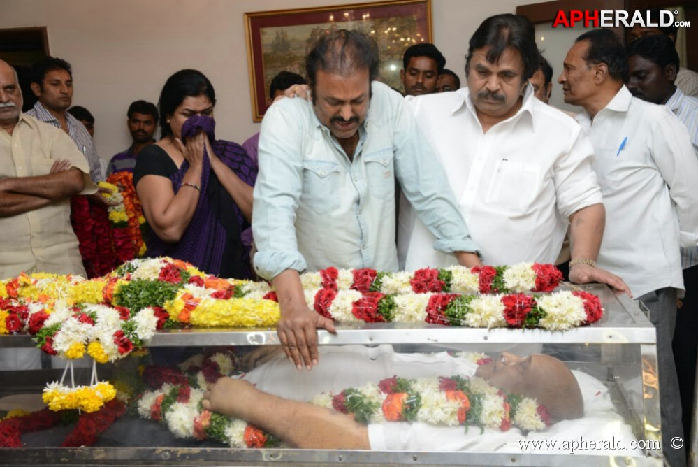 Vadde Ramesh Condolences Photos