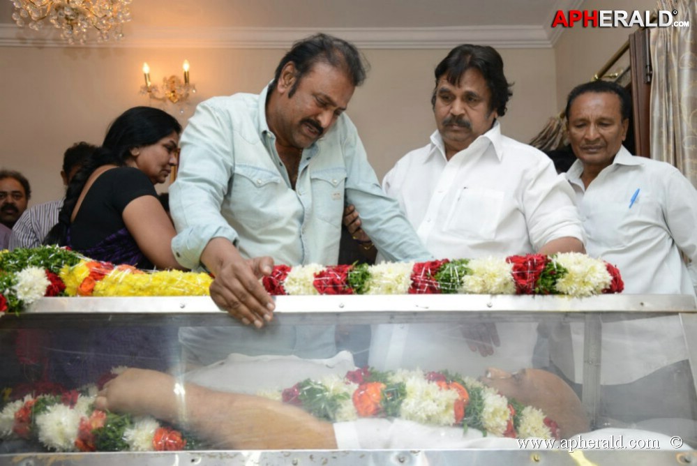 Vadde Ramesh Condolences Photos