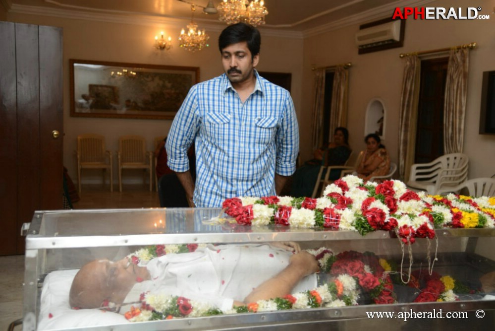 Vadde Ramesh Condolences Photos