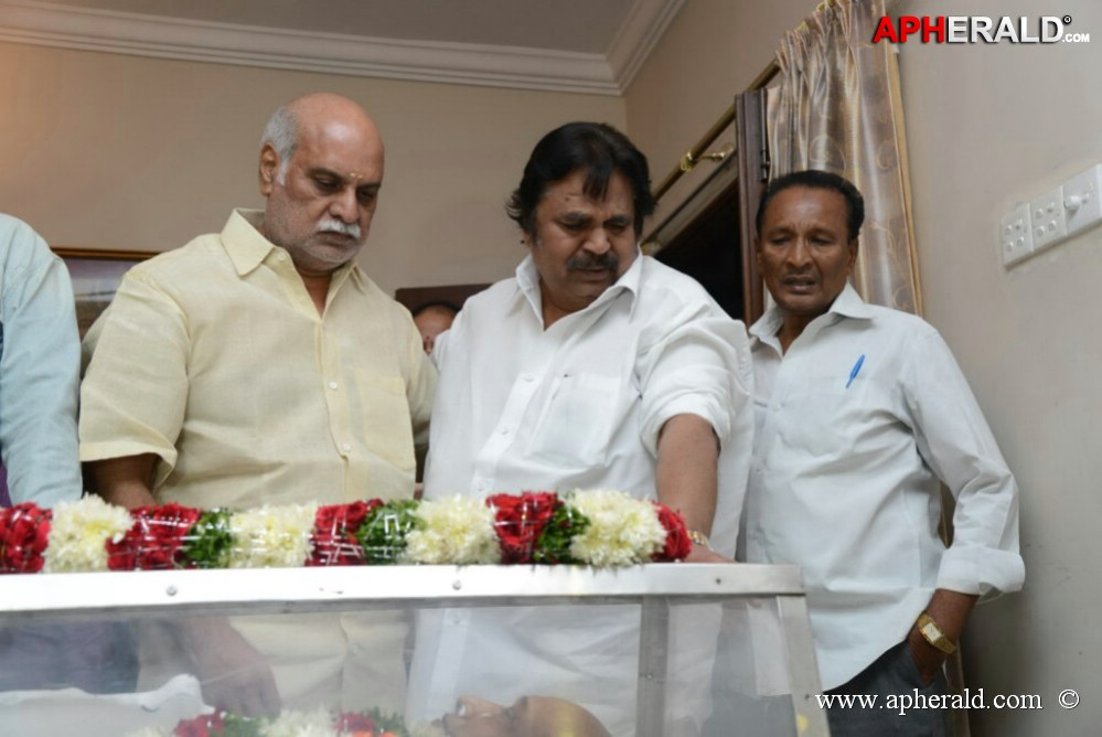 Vadde Ramesh Condolences Photos