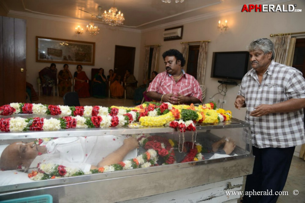 Vadde Ramesh Condolences Photos