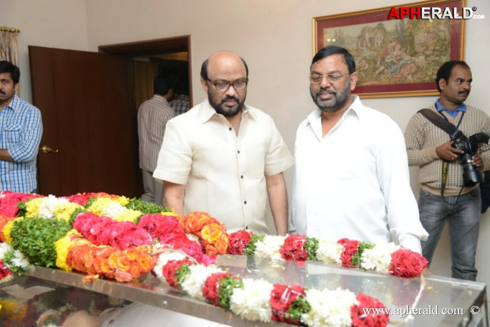 Vadde Ramesh Condolences Photos