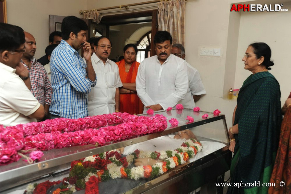 Vadde Ramesh Condolences Photos