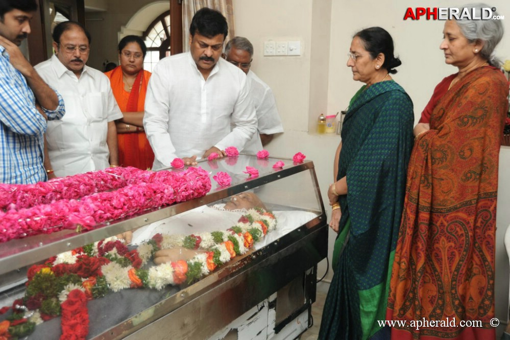 Vadde Ramesh Condolences Photos